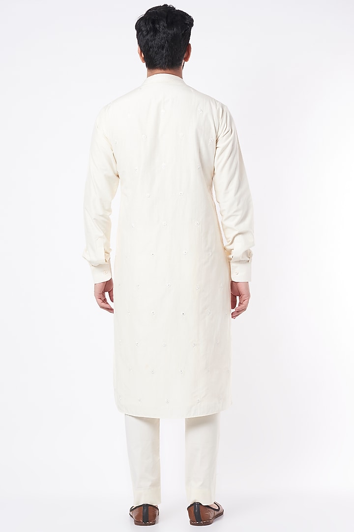 White Embellished Kurta Set by Punit Balana Men at Pernia's Pop Up Shop