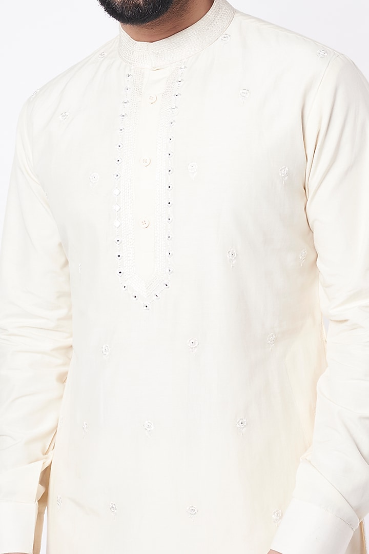 White Embellished Kurta Set by Punit Balana Men at Pernia's Pop Up Shop