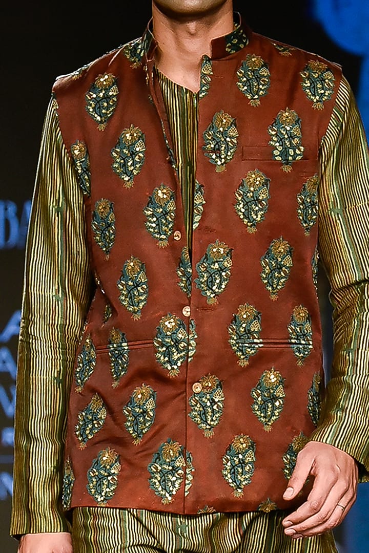 Maroon Satin Silk Printed Bundi Jacket Set by Punit Balana Men at Pernia's Pop Up Shop
