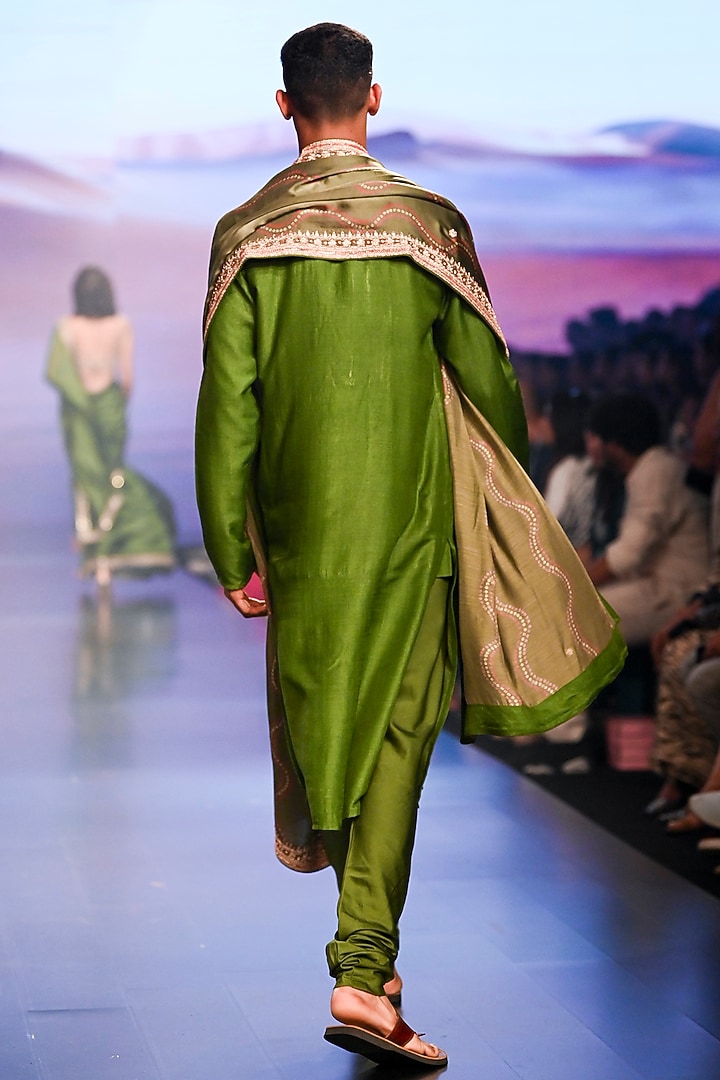 Green Tussar Silk Embroidered & Printed Kurta Set by Punit Balana Men at Pernia's Pop Up Shop