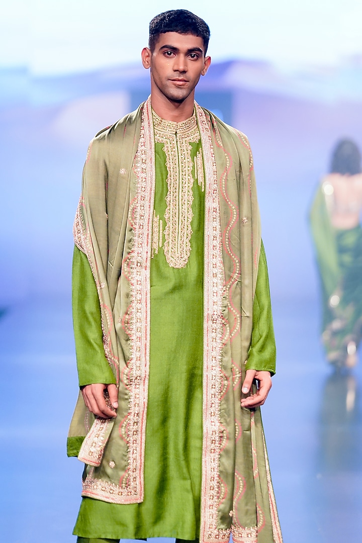 Green Tussar Silk Embroidered & Printed Kurta Set by Punit Balana Men at Pernia's Pop Up Shop
