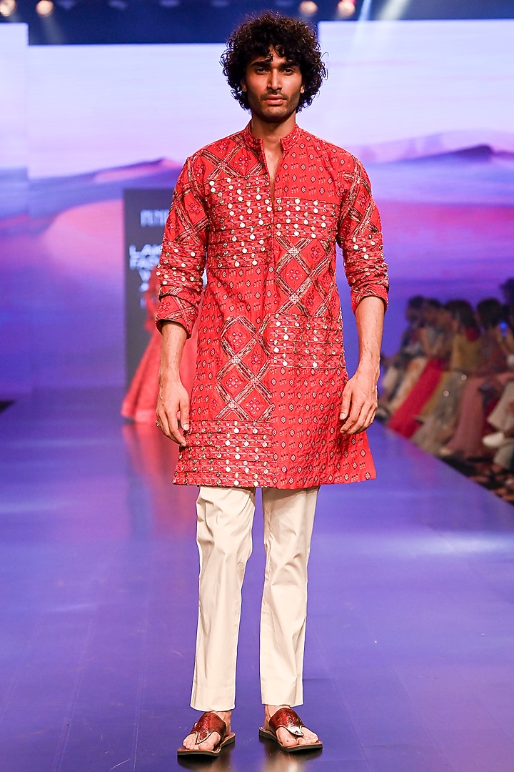 Red Chanderi Silk Embroidered Kurta Set by Punit Balana Men at Pernia's Pop Up Shop