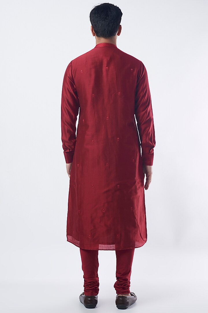 Cherry Red Mirror Embellished Kurta Set by Punit Balana Men at Pernia's Pop Up Shop