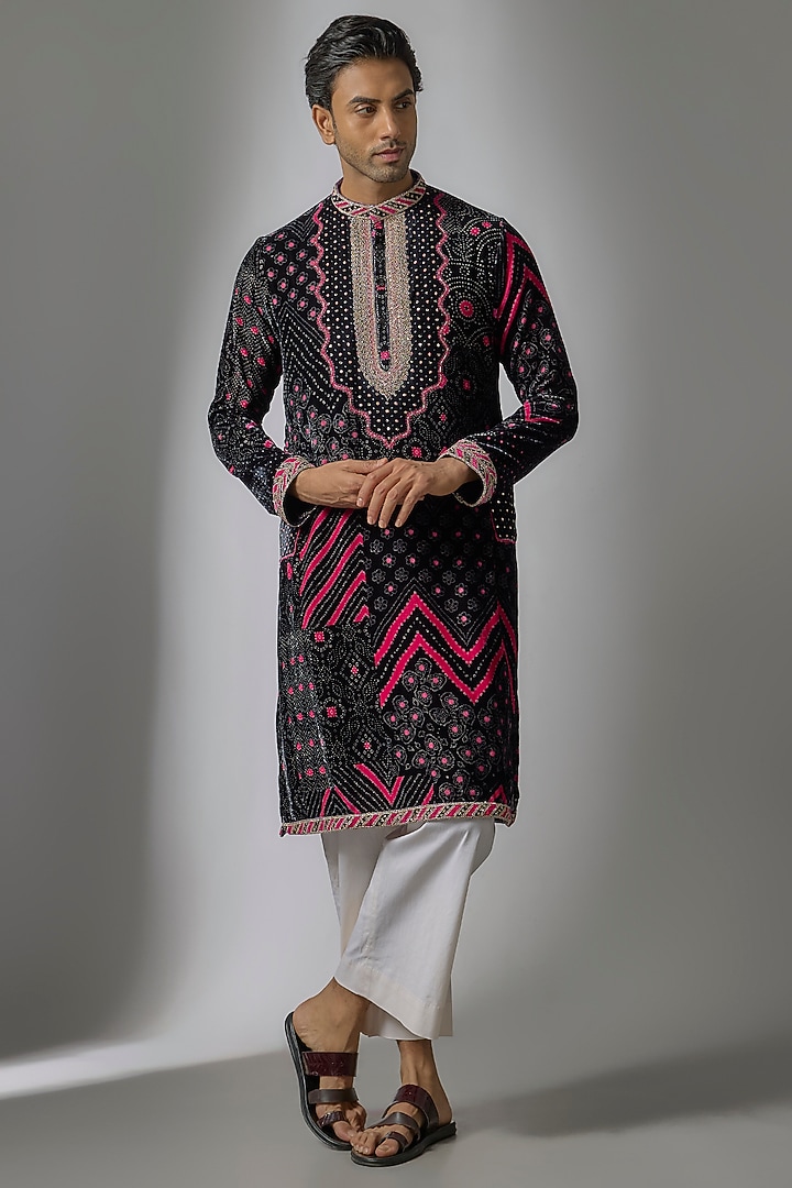 Black Chanderi Silk Kurta Set by Punit Balana Men at Pernia's Pop Up Shop