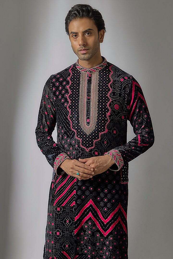 Black Chanderi Silk Kurta Set by Punit Balana Men at Pernia's Pop Up Shop