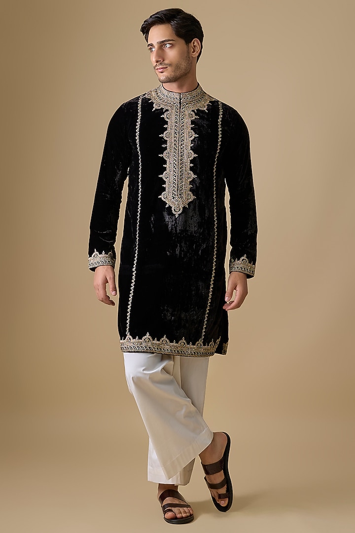 Black Velvet Kurta Set by Punit Balana Men at Pernia's Pop Up Shop