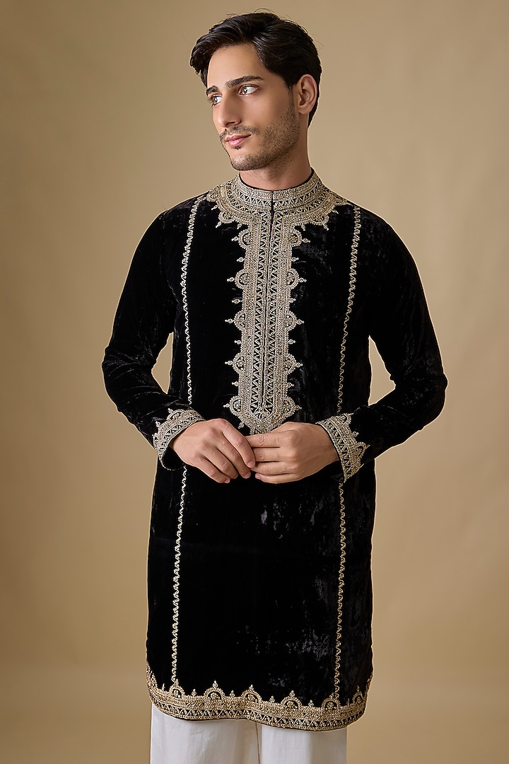 Black Velvet Kurta Set by Punit Balana Men at Pernia's Pop Up Shop