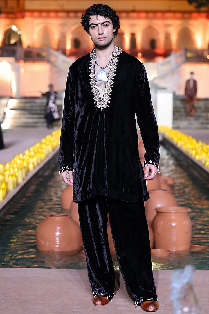 Black Velvet Marodi Embroidered Kurta Set by Punit Balana Men