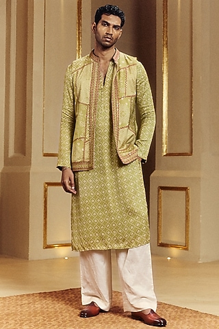 Heena Green Satin Silk Resham Embroidered Bundi Jacket Set by Punit Balana Men
