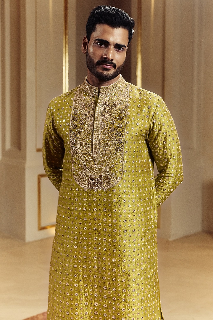 Heena Green Raw Silk Mirror Embroidered Kurta Set by Punit Balana Men at Pernia's Pop Up Shop