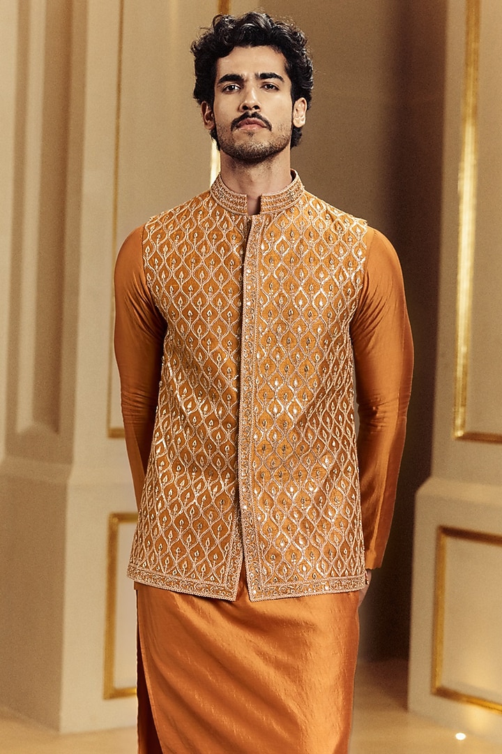 Mustard Raw Silk Hand Embroidered Bundi Jacket Set by Punit Balana Men at Pernia's Pop Up Shop