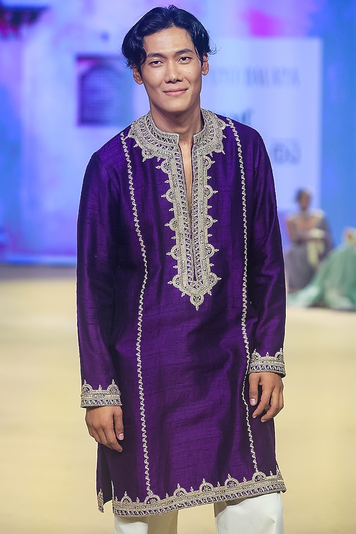 Baigani Raw Silk Marodi Work Kurta Set by Punit Balana Men at Pernia's Pop Up Shop