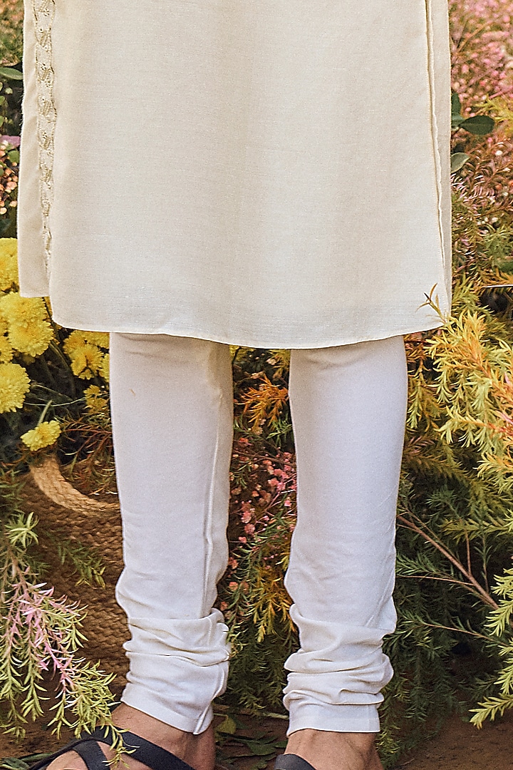 Ivory Handloom Chanderi Kurta Set by Punit Balana Men at Pernia's Pop Up Shop