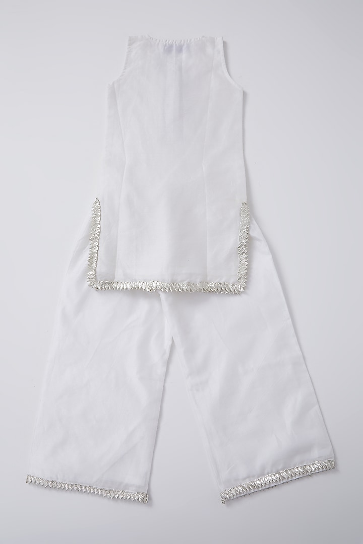 Pure White Chanderi Kurta Set For Girls by Pankhuri by Priyanka - Kids at Pernia's Pop Up Shop
