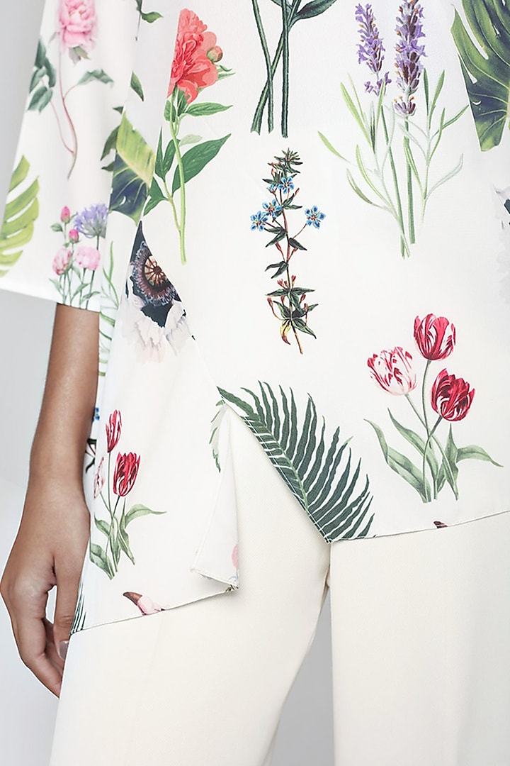 White Floral Printed Tunic by PS Pret by Payal Singhal at Pernia's Pop Up Shop