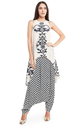 Blush Pink & Black Ottoman Printed Kurta Set by PS Pret by Payal Singhal