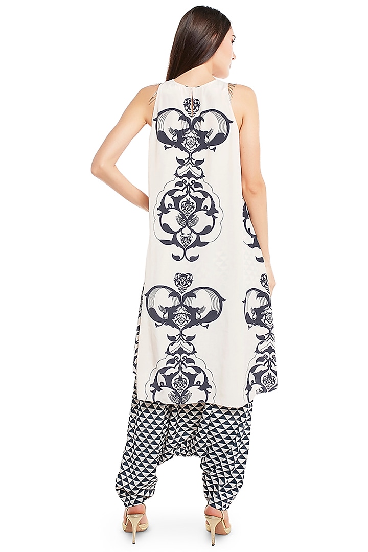 Blush Pink & Black Ottoman Printed Kurta Set by PS Pret by Payal Singhal at Pernia's Pop Up Shop