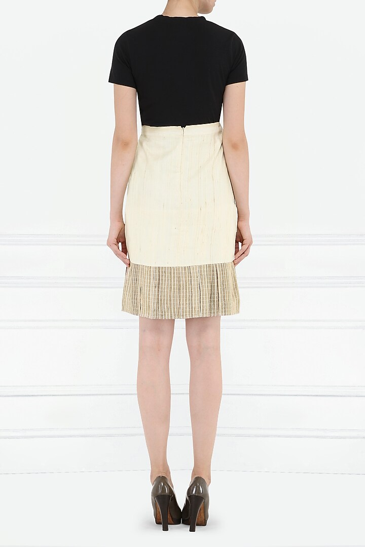 Cream ruffled skirt available only at Pernia's Pop Up Shop.
