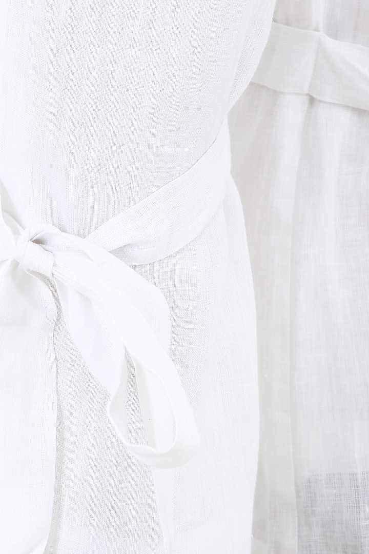 White linen pants available only at Pernia's Pop Up Shop.