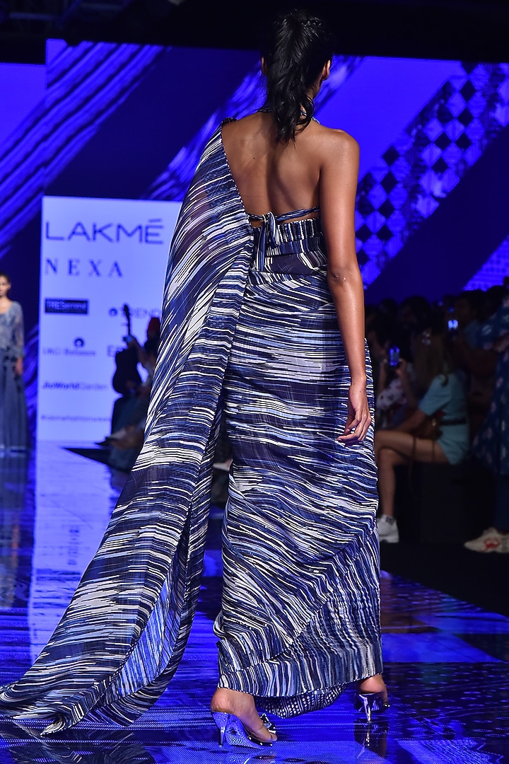 Midnight Blue Embroidered Wedding Saree Set by Punit Balana at Pernia's Pop Up Shop