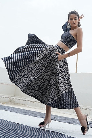 Black Embroidered Top With Skirt by Punit Balana