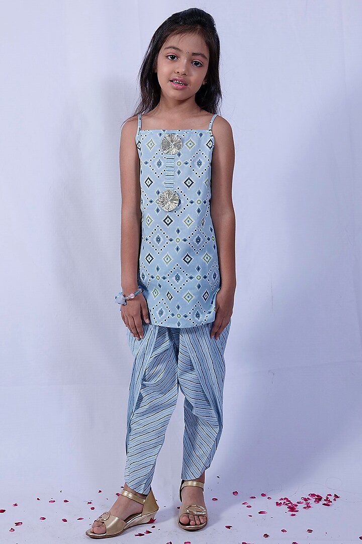 Blue Printed Kurta Set For Girls by Pankhuri by Priyanka - Kids at Pernia's Pop Up Shop