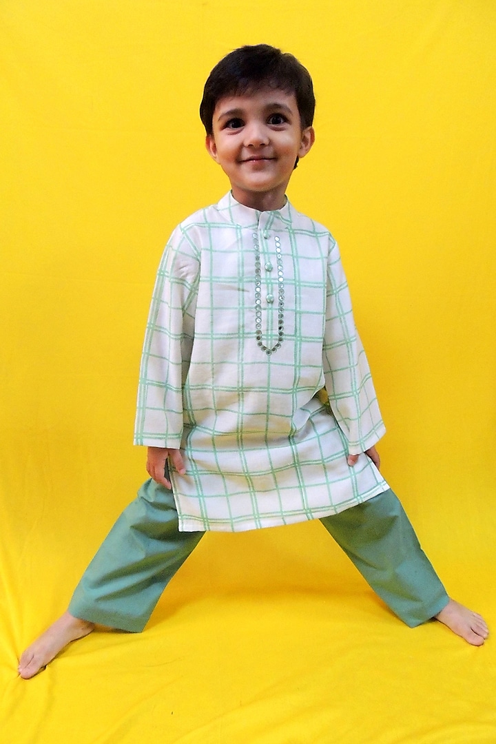 Green Pure Chanderi Hand Block Printed Kurta Set For Boys by Pankhuri by Priyanka - Kids