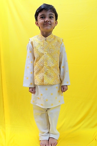 Yellow Pure Chanderi Hand Block Printed Nehru Jacket Set For Boys by Pankhuri by Priyanka - Kids