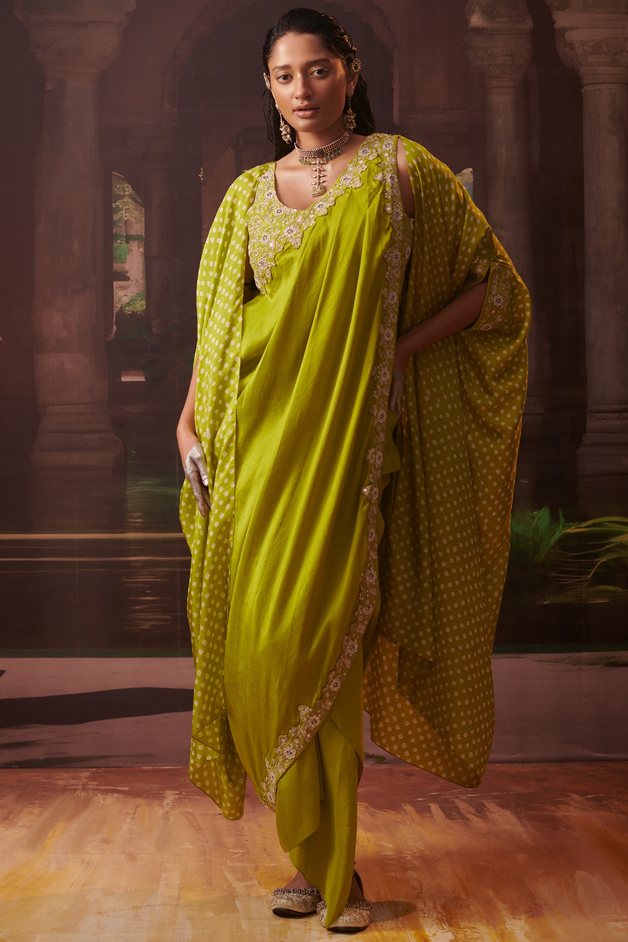 Buy Women Mustard Yellow Foil Print Pre-Stitched Saree (Without Blouse) -  Feed-Sarees - Indya