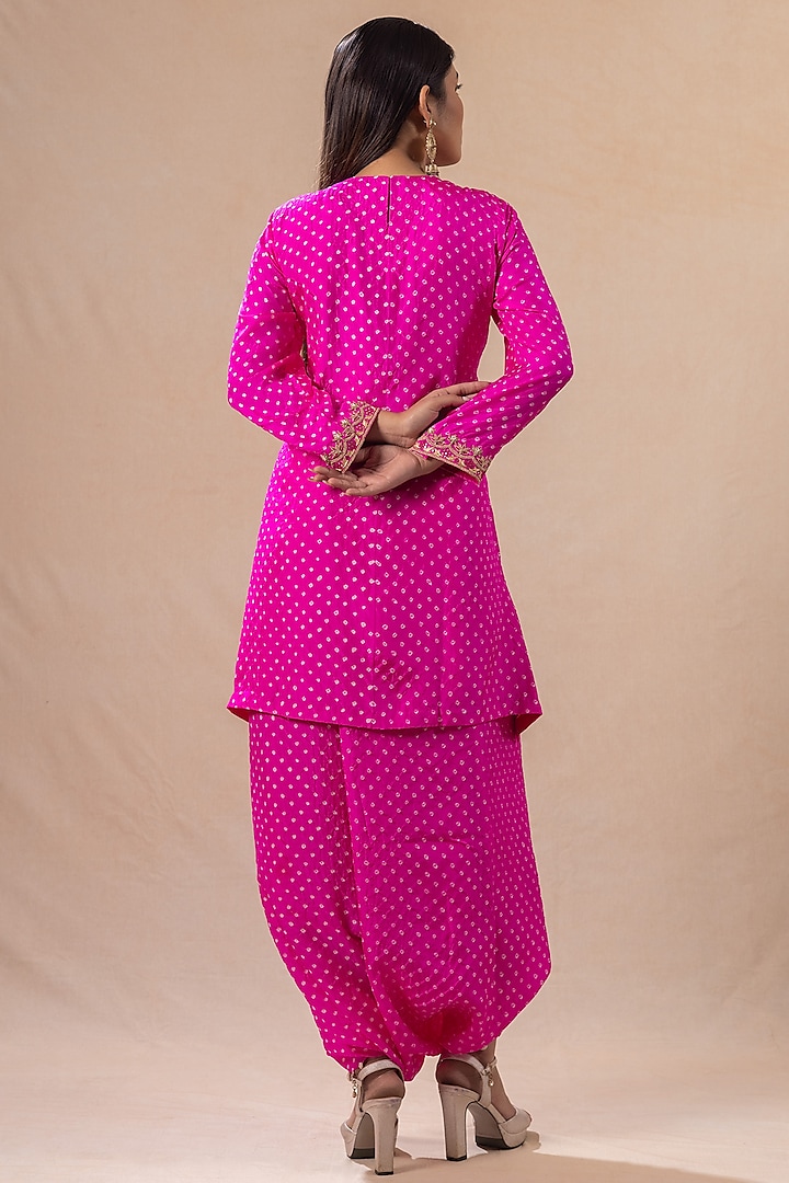 Pink Silk Embroidered Bandhani Kurta Set by Pink City By Sarika at Pernia's Pop Up Shop