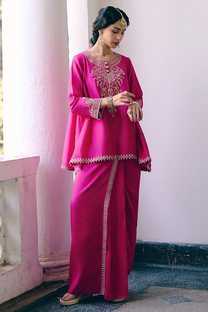 Rani pink Silk Embroidered Kurta Set by Pink City By Sarika at Pernia's Pop Up Shop