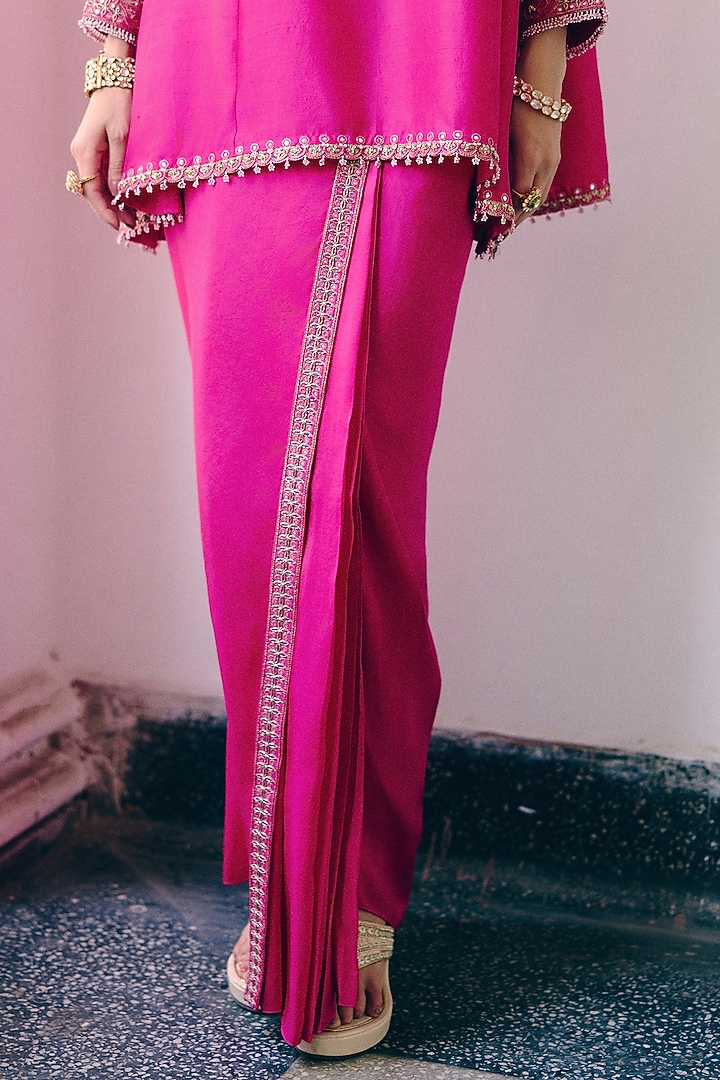 Rani pink Silk Embroidered Kurta Set by Pink City By Sarika at Pernia's Pop Up Shop
