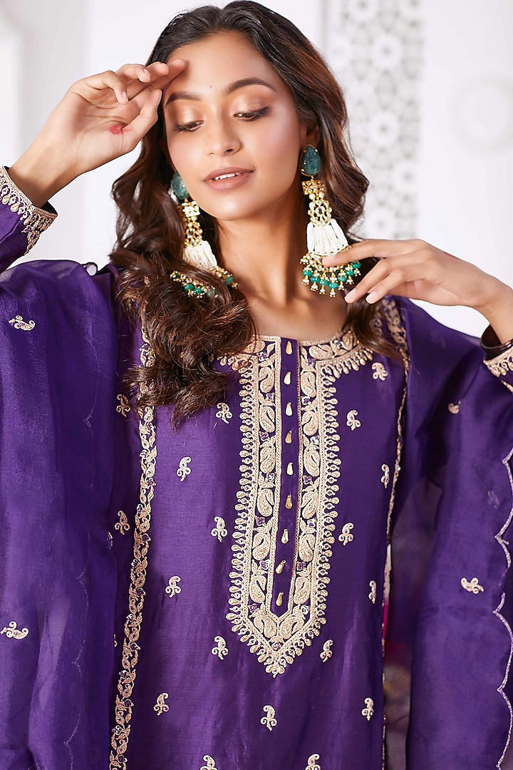 Purple Embroidered Kurta Set by Pink City By Sarika at Pernia's Pop Up Shop