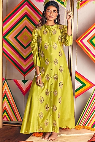 Lime Green Hand Embroidered High-Low Kurta by Pink City By Sarika