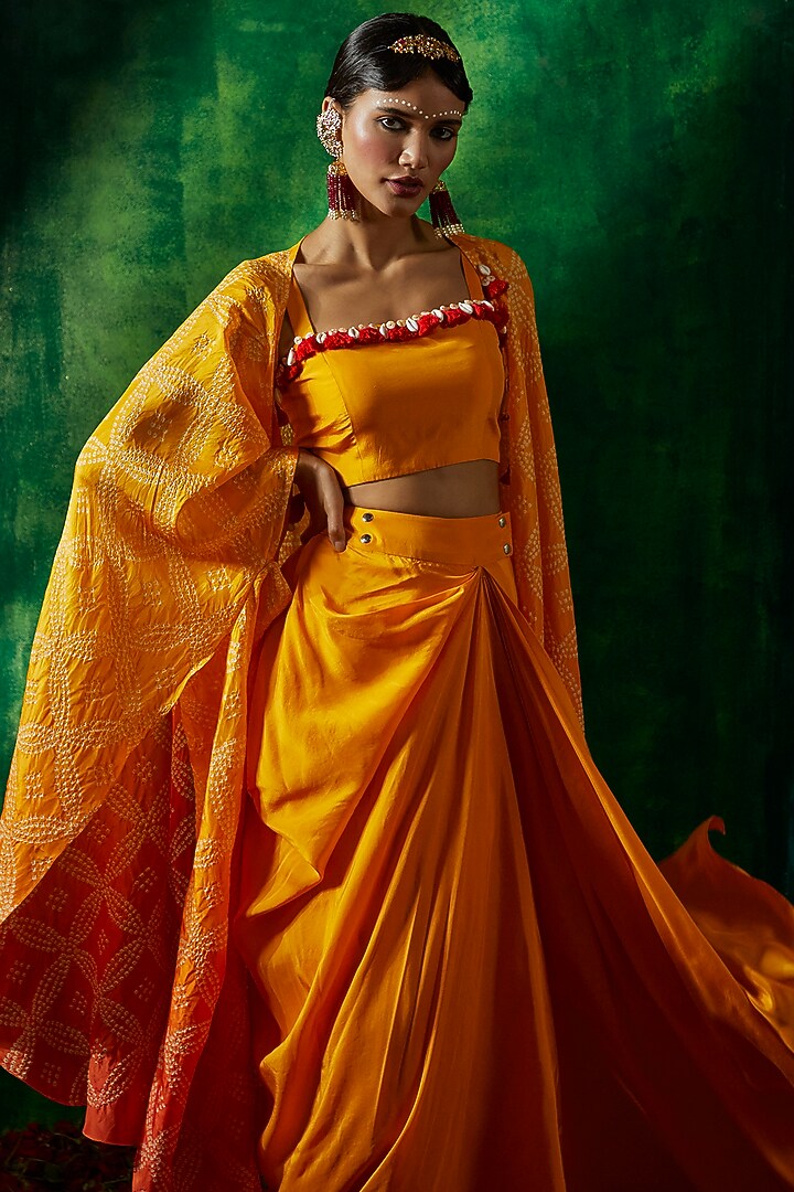 Yellow Silk Ombre Bandhani Cape Set by Pink City By Sarika at Pernia's Pop Up Shop