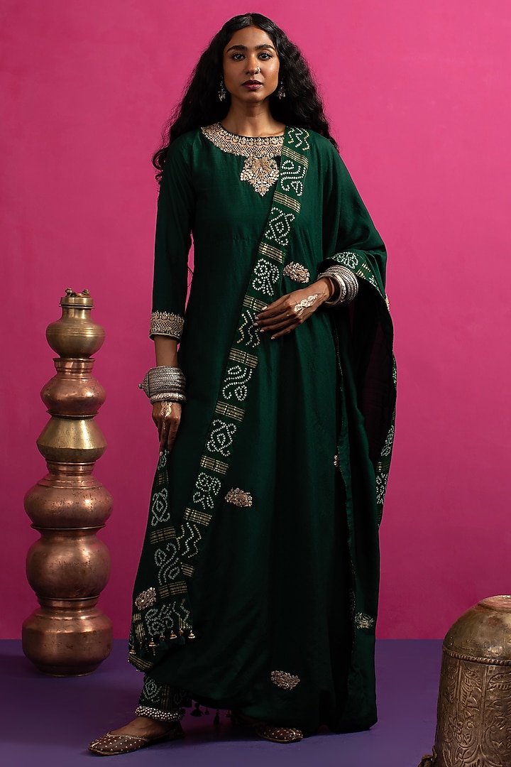 Green Moonga Silk Kurta Set by Pink City By Sarika at Pernia's Pop Up Shop