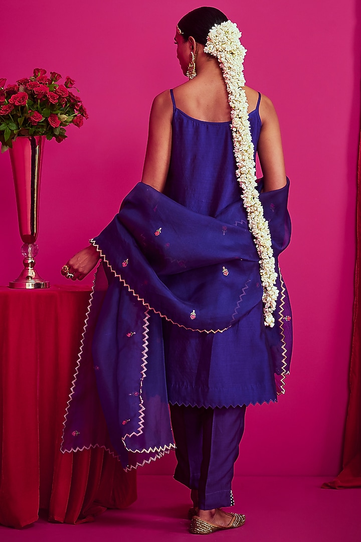 Purple Embroidered Kurta Set by Pink City By Sarika at Pernia's Pop Up Shop
