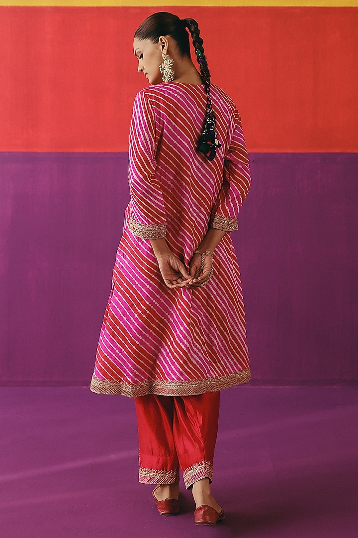 Rani Pink & Red Tussar Silk Leheriya Printed Kurta Set by Pink City By Sarika at Pernia's Pop Up Shop