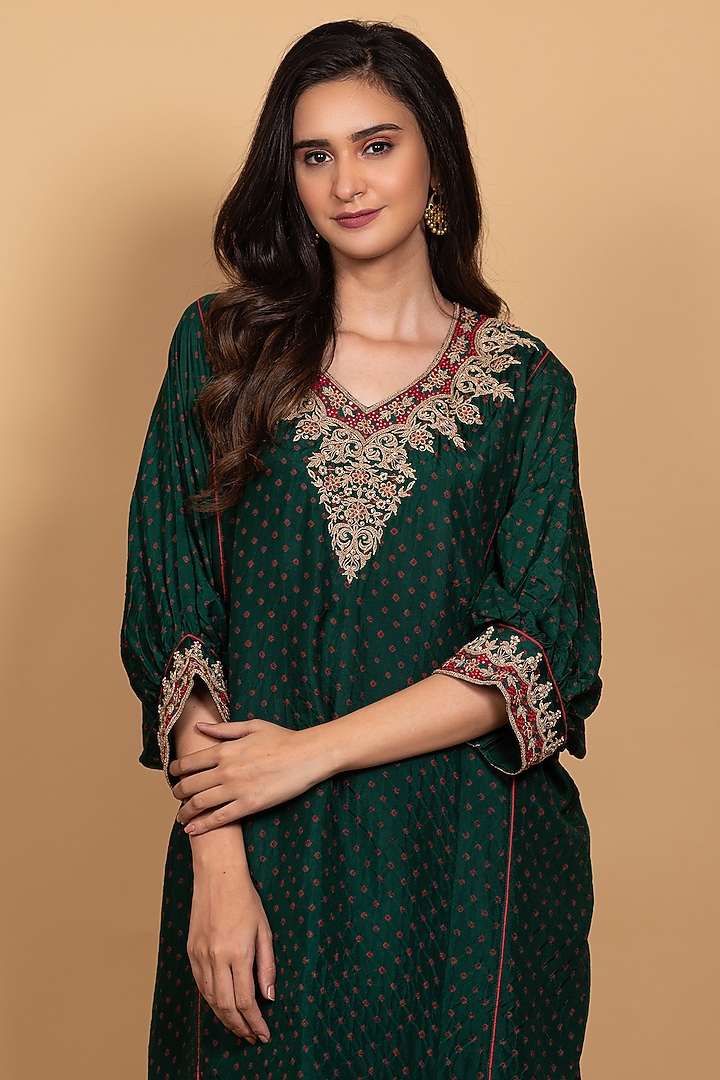 Emerald Green Hand Embroidered Kaftan Set by Pink City By Sarika at Pernia's Pop Up Shop