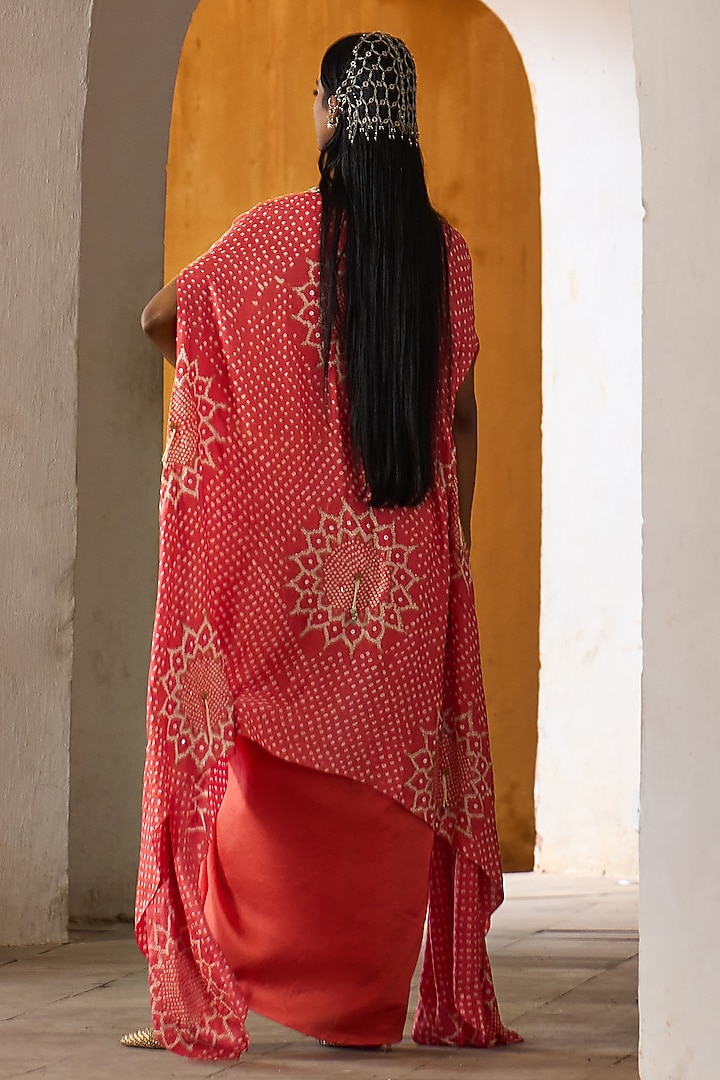 Peach Silk Floral Embroidered Cape Set by Pink City By Sarika at Pernia's Pop Up Shop