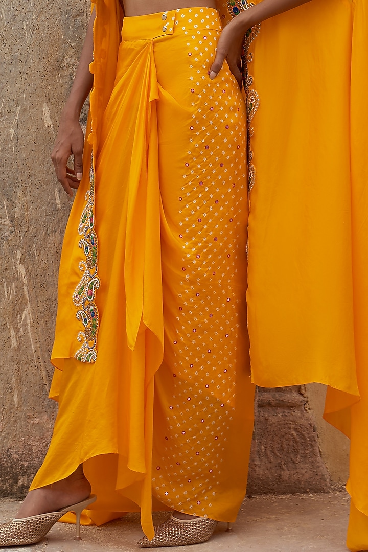 Yellow Silk Bandhej Cape Set by Pink City By Sarika at Pernia's Pop Up Shop