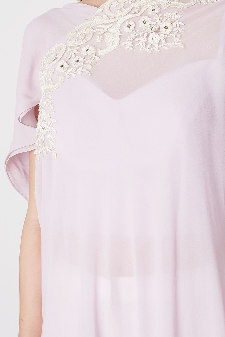 Lavender Embroidered Tunic With Pants & Slip by Priya Chhabria at Pernia's Pop Up Shop
