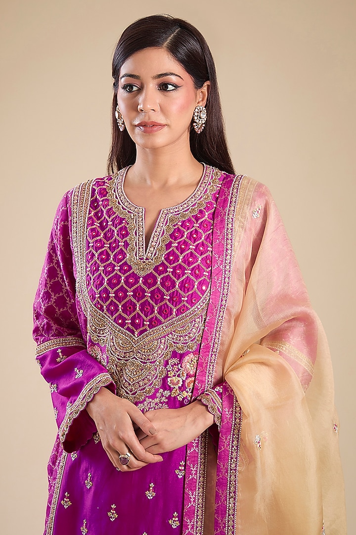 Pink Shimmer Brocade Chanderi Hand & Machine Embroidered Kurta Set by Petticoat Lane at Pernia's Pop Up Shop