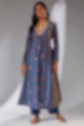 Blue Chanderi Bandhani Printed Kurta Set by Petticoat Lane at Pernia's Pop Up Shop
