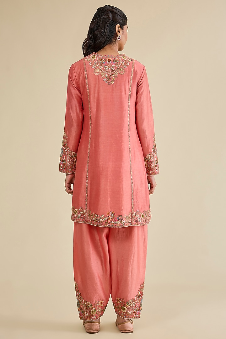 Peach Chanderi Short Phiran Kurta Set by Petticoat Lane at Pernia's Pop Up Shop