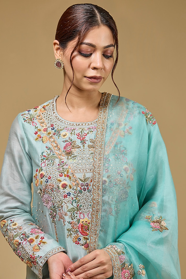 Aqua Chanderi Hand & Machine Embroidered Kurta Set by Petticoat Lane at Pernia's Pop Up Shop