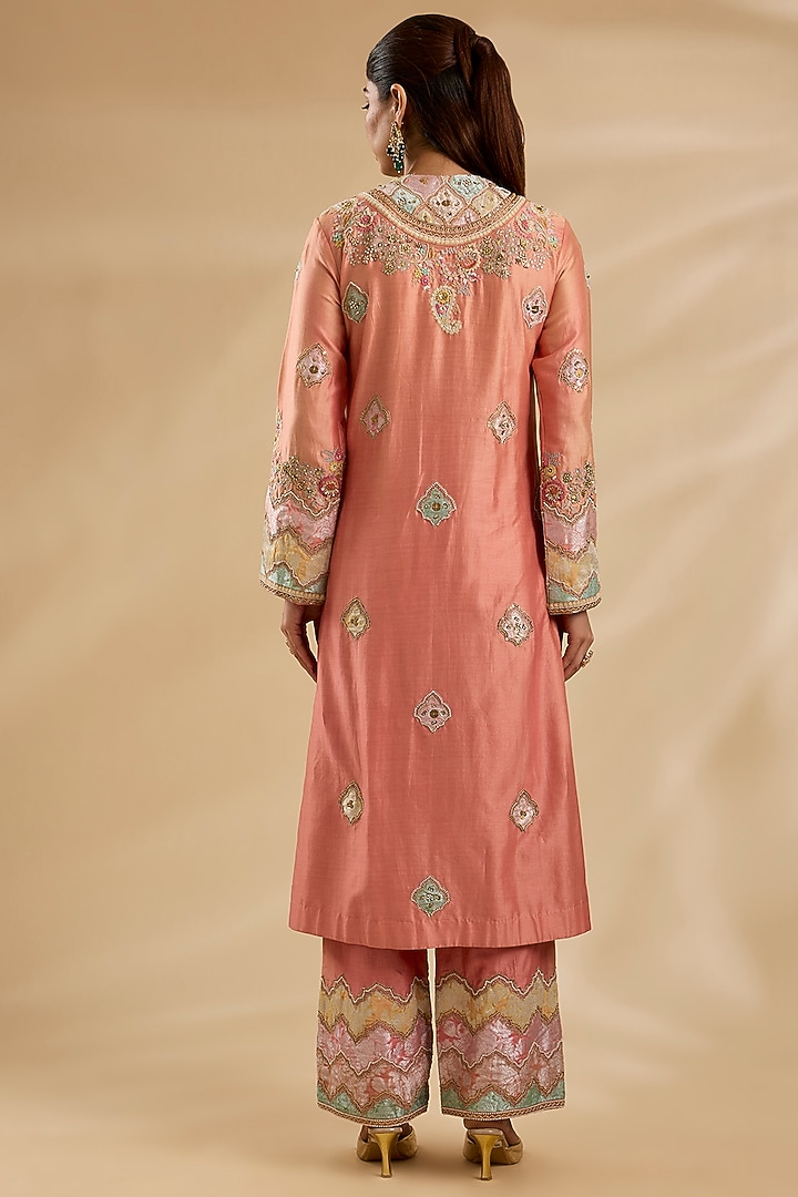 Peach Chanderi & Organza Patchwork Straight Kurta Set by Petticoat Lane at Pernia's Pop Up Shop