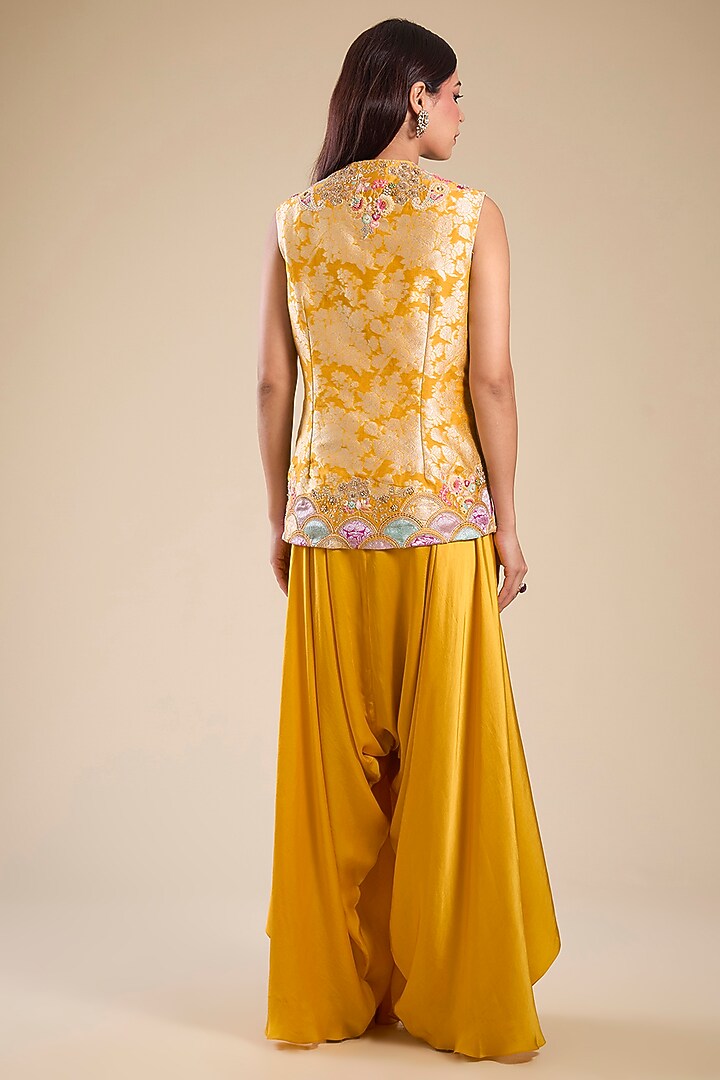 Mustard Organza Hand & Machine Embroidered Cape Set by Petticoat Lane at Pernia's Pop Up Shop