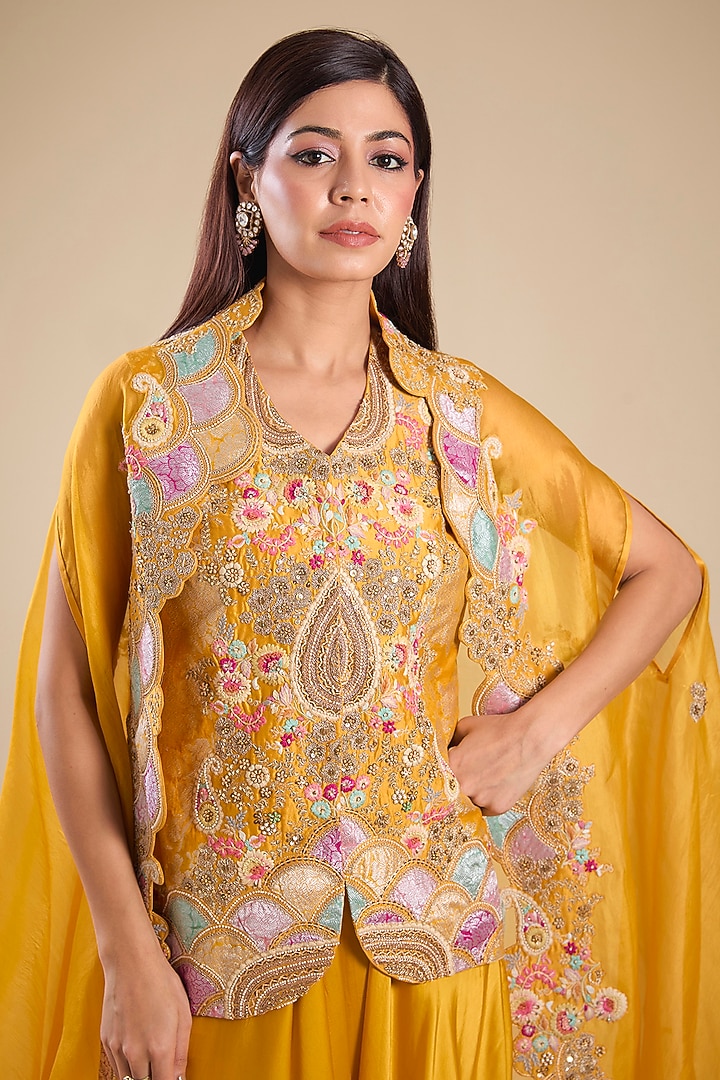 Mustard Organza Hand & Machine Embroidered Cape Set by Petticoat Lane at Pernia's Pop Up Shop
