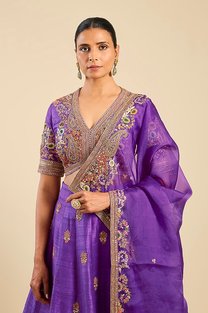 Orchid Dupion Boota Work Kali Bridal Lehenga Set by Petticoat Lane at Pernia's Pop Up Shop